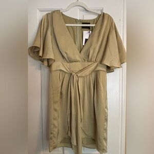 Sophisticated Green Tie-Waist Dress